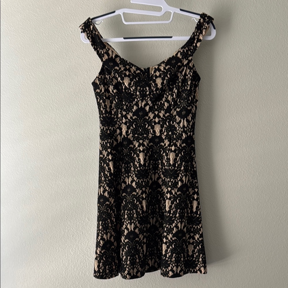 Elegant Black Lace Dress